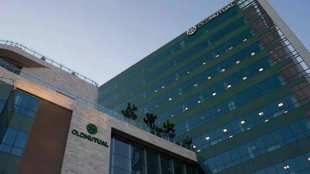 Old Mutual's new unvaxed customers to be charged higher rates. Current customers off the hook - for now